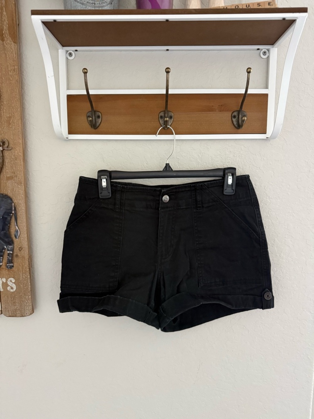 Magellan Outdoors Black Cuffed Utility Shorts
